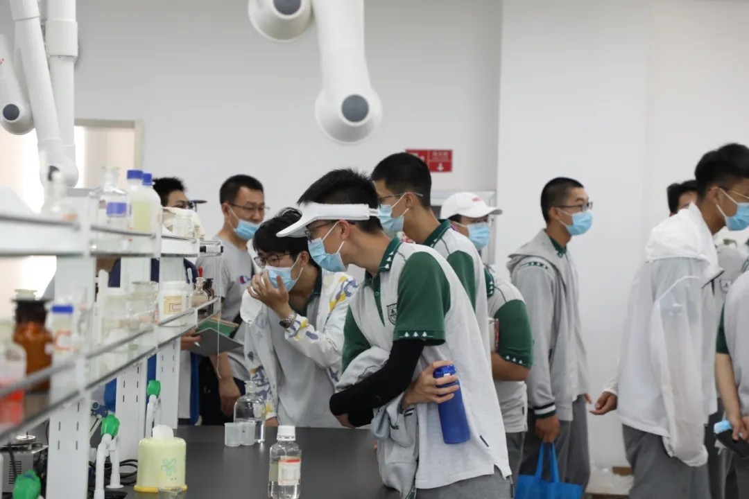 4.webp.jpg 4.webp.jpg